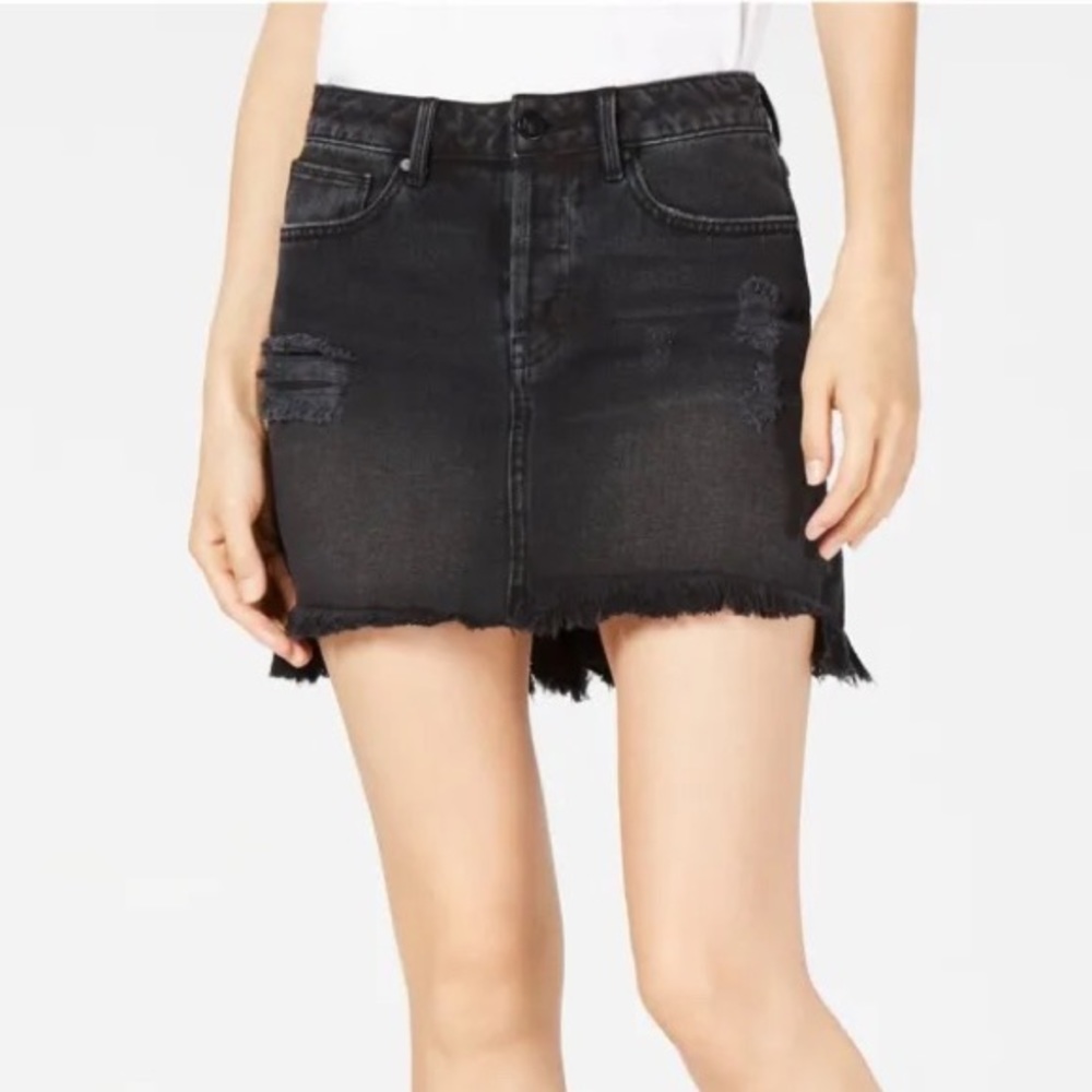 NWT Kendall + Kylie distressed jean skirt